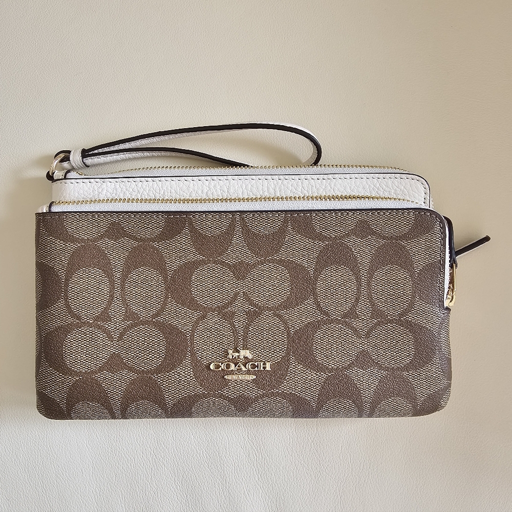 EUC COACH DOUBLE ZIP WALLET/WRISTLET WITH SIGNATURE CANVAS/ PEBBLE LEATHER